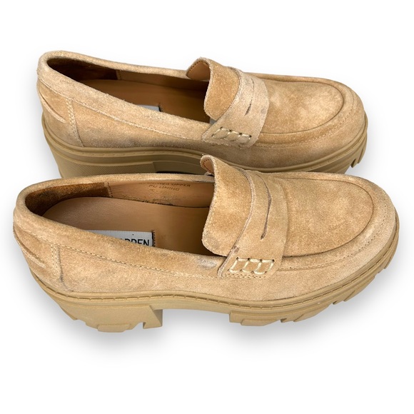 NWT Steve Madden Beth Penny Loafer in Sand Suede Chunky Lug Sole Slip On Tan NEW - Picture 4 of 7